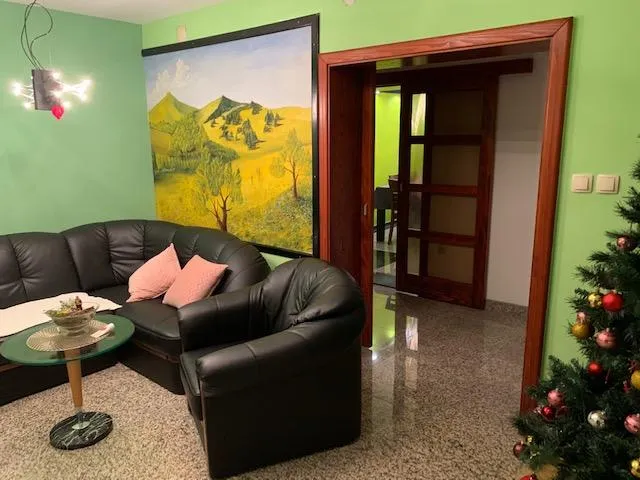 gornje makojišće: temeljito renovirana, prostrana kuća od 400 m2 - slika 11