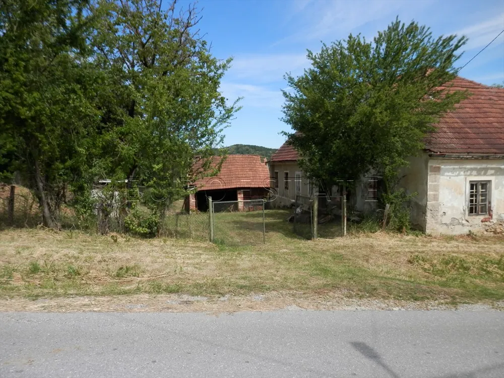donja voća: izvrsna lokacija, kuća za rušenje i građevinsko zemljište, sveukupno 15579 m2 - slika 5