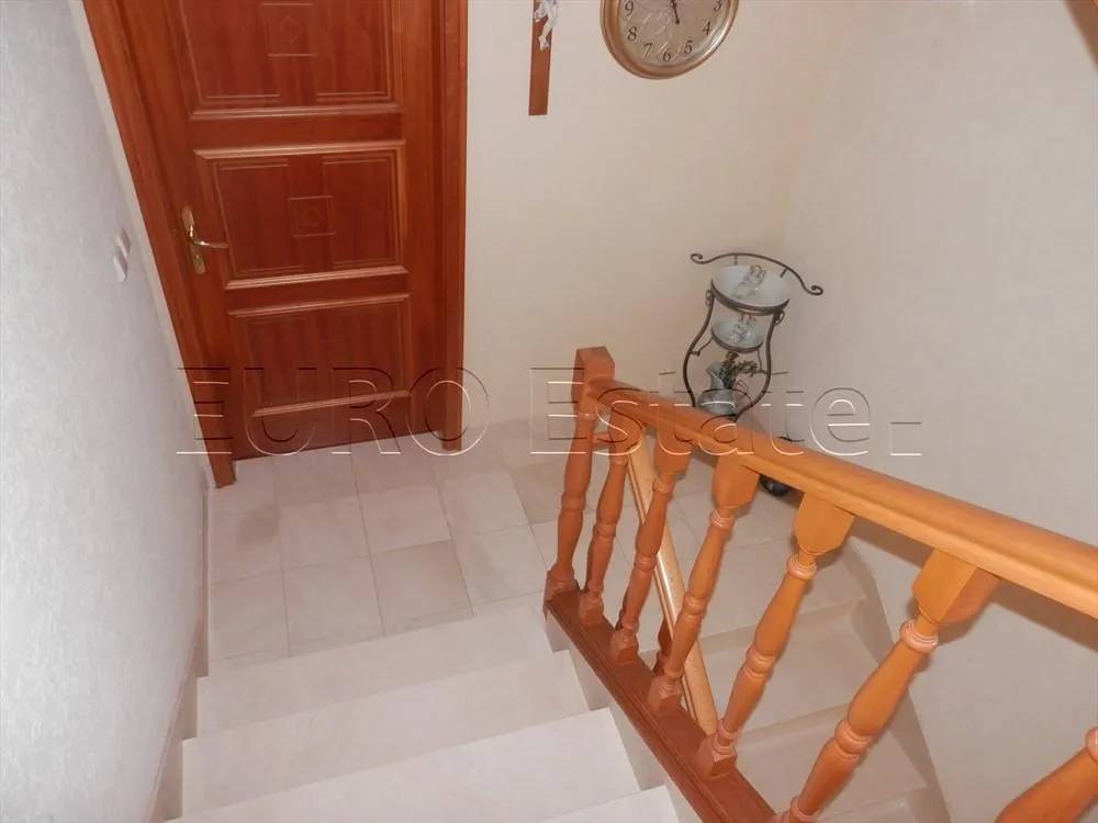srima; luksuzna višekatnica s 5 apartmana, 30 metara od mora ! - slika 15