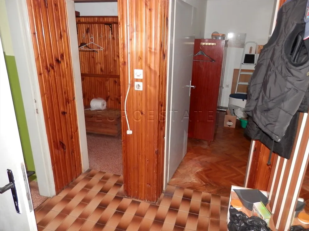 varaždin breg: prostrana katnica od 200 m2, gospodarska zgrada i okućnica od 2820 m2 - slika 13