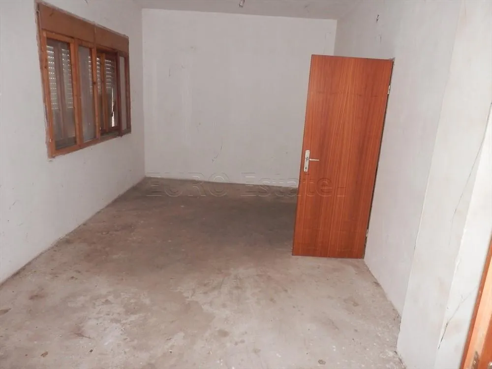 visoko: prostrana kuća katnica od 230 m2 sa dvorištem od 2100 m2 - slika 20