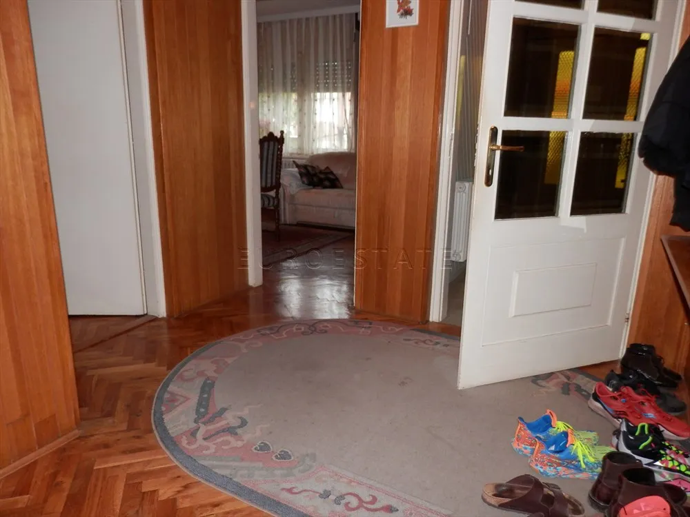 nova ves petrijanečka: kuća od 220 m2 sa gospodarskom zgradom i radionom - slika 3