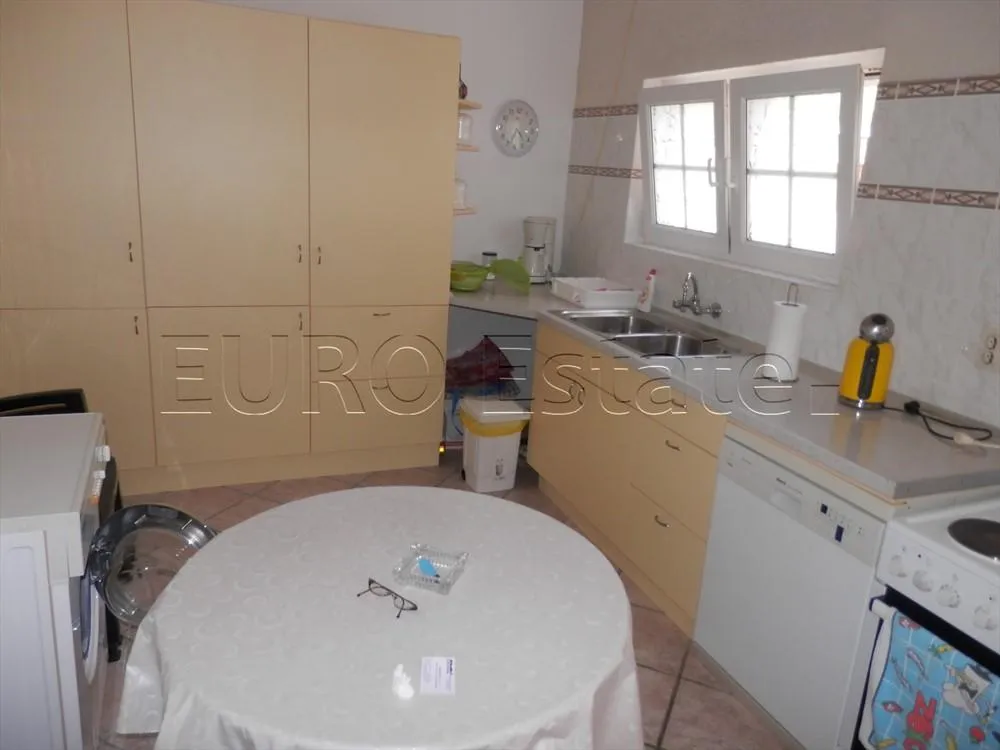srima; luksuzna višekatnica s 5 apartmana, 30 metara od mora ! - slika 14