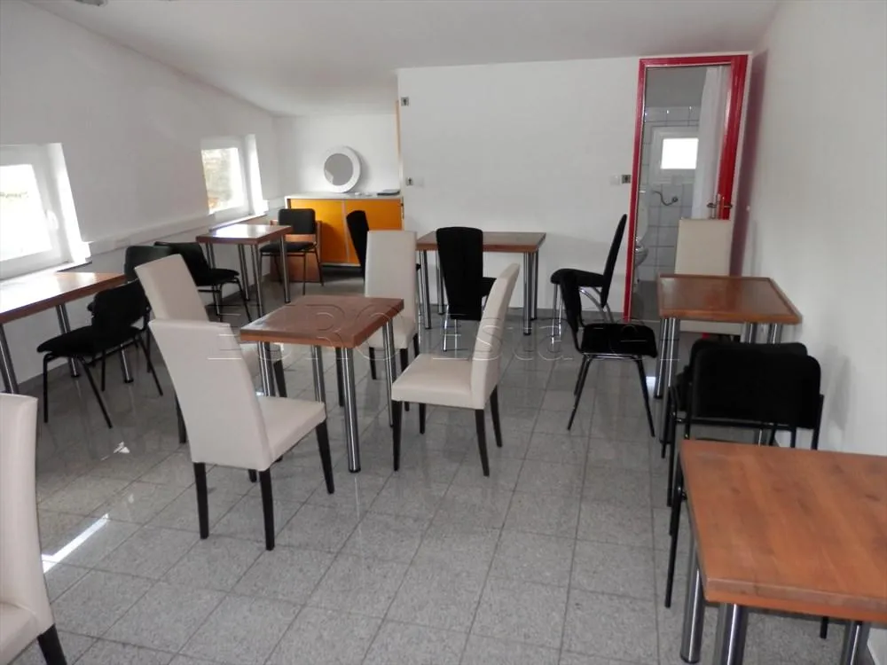 varaždin: poslovna zgrada za razne namjene, 264 m2, parcela 2000 m2 - slika 26