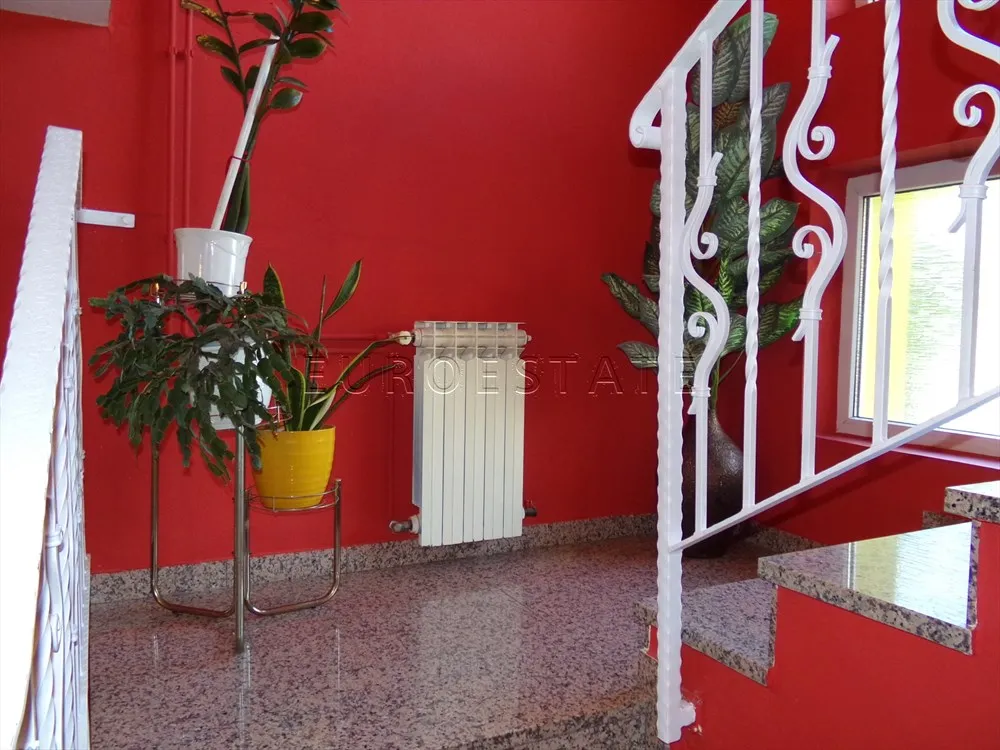 varaždin: odlična kuća novije gradnje u centru grada, površine 226 m2 - slika 17