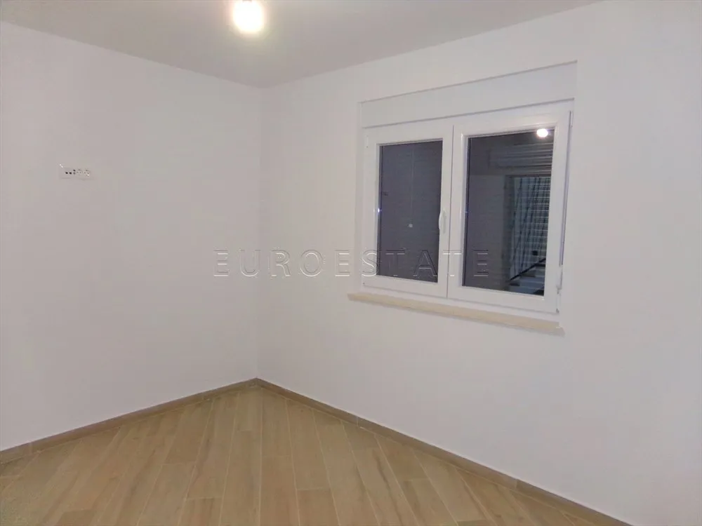 šimuni: dvoetažan apartman sa pogledom na more, 2 parkirna mjesta + dvorište - slika 14