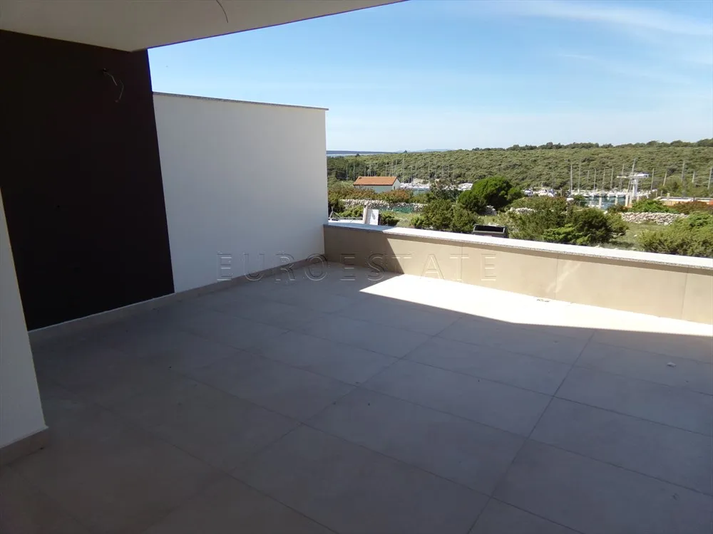 šimuni: nov, 3-sobni stan, prizemlje, neto 107,55 m2, bruto 214,77 m2 - slika 6