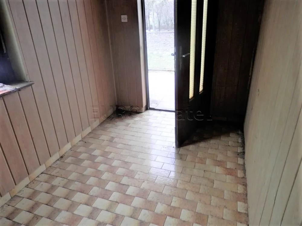 visoko: prostrana kuća katnica od 230 m2 sa dvorištem od 2100 m2 - slika 8