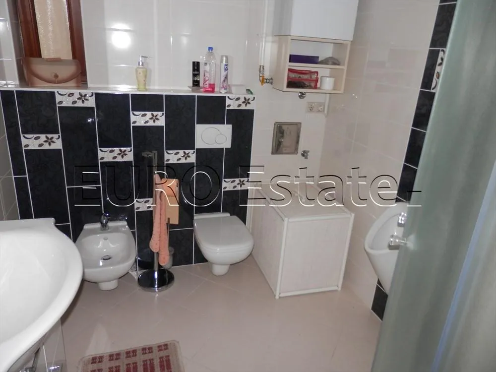 renovirana kuća sa tri stana u centru varaždina, ukupno 460 m2 - slika 21