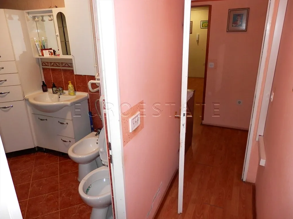 varaždin: trosobni stan od 80.50 m2, etažno grijanje, odlična lokacija - slika 19