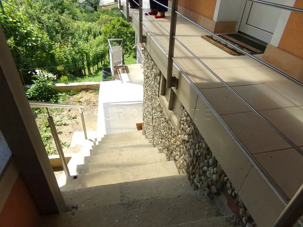 varaždin breg: idilična kuća za odmor, panoramski pogled, 172.9 m2 - slika 13
