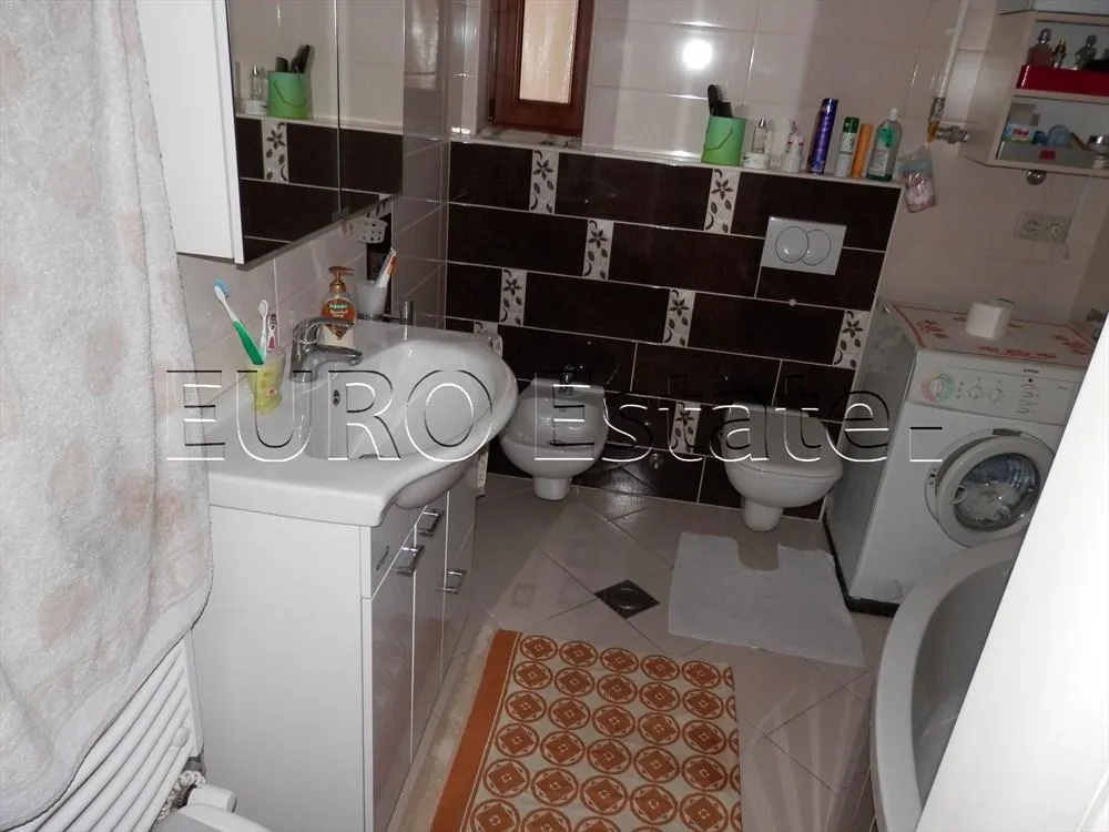 renovirana kuća sa tri stana u centru varaždina, ukupno 460 m2 - slika 7