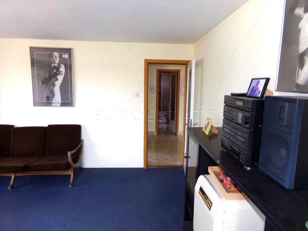 jurketinec: poslovni prostor sa skladištem, radionom i stanom, 1110 m2 - slika 6