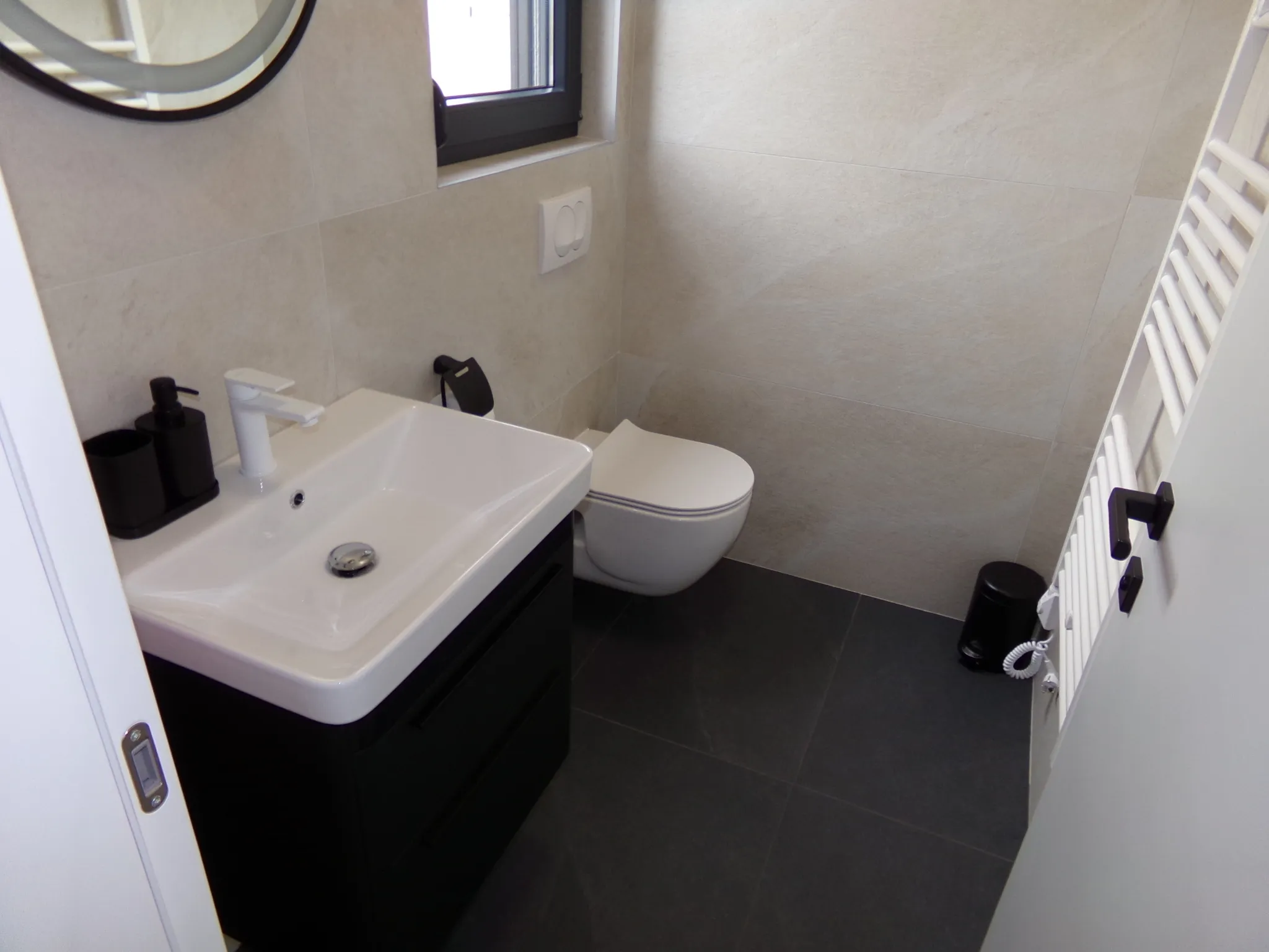 rovanjska: nova moderna vila površine 320 m2 sa bazenom i pogledom na more - slika 25