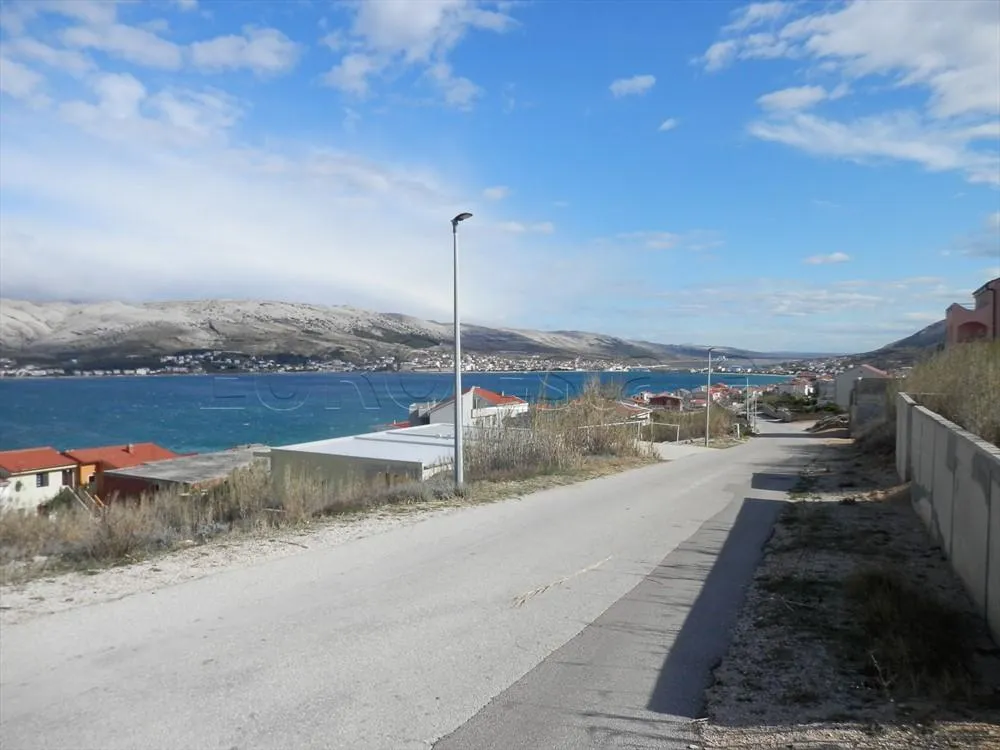 pag (vodice): građevinsko zemljište površine 1225 m2, 280 m od mora - slika 2