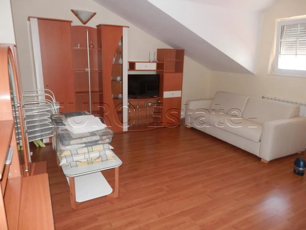 srima; luksuzna višekatnica s 5 apartmana, 30 metara od mora ! - slika 19