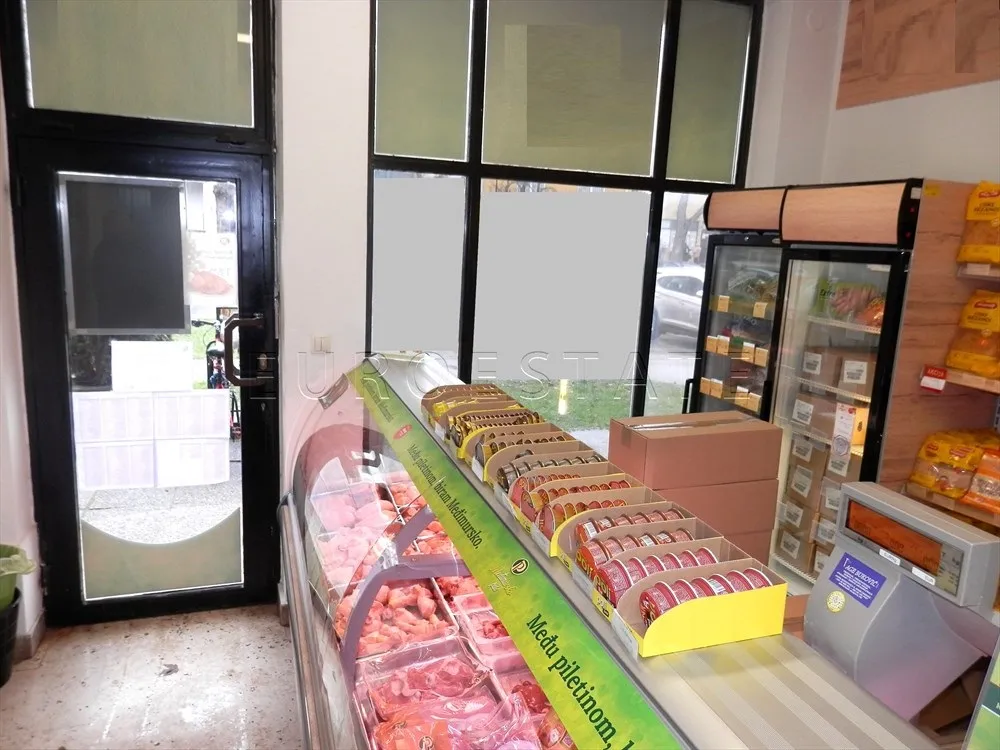 Varaždin: poslovni prostor, 45 m2, prizemlje, frekventna lokacija
