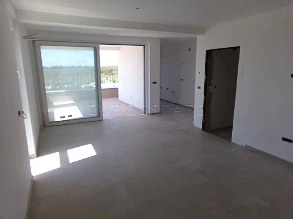 šimuni: nov, 3-sobni stan, prizemlje, neto 116,63 m2, bruto 270,97 m2 - slika 6