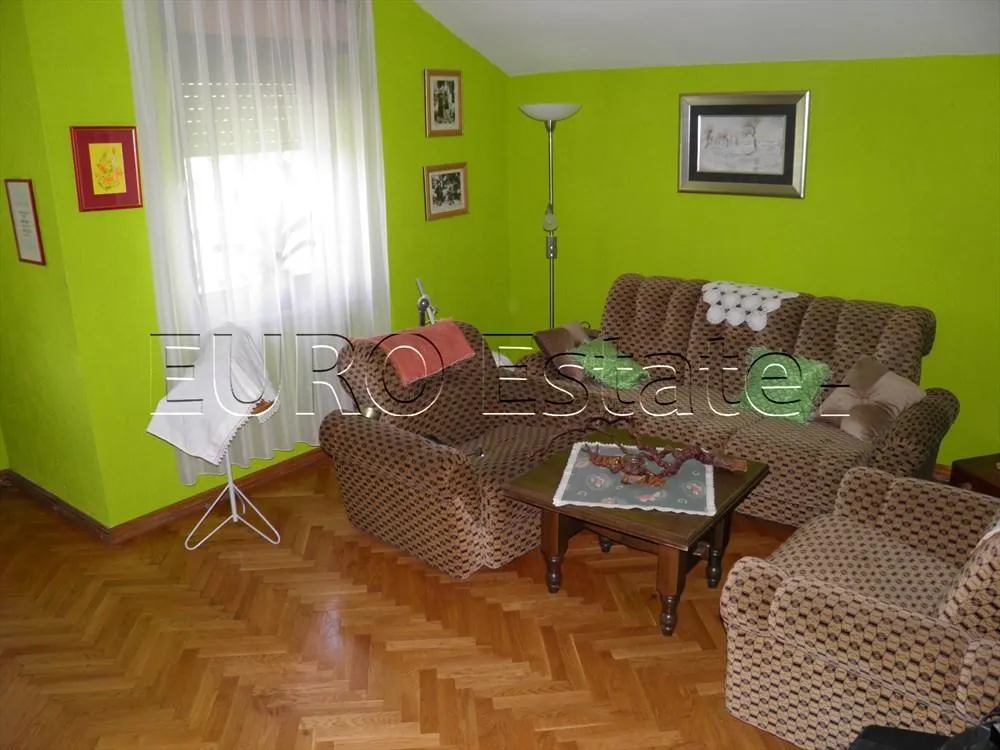 kuća: lepoglava, katnica 250 m2, 4000 m2 uređene okućnice - slika 14