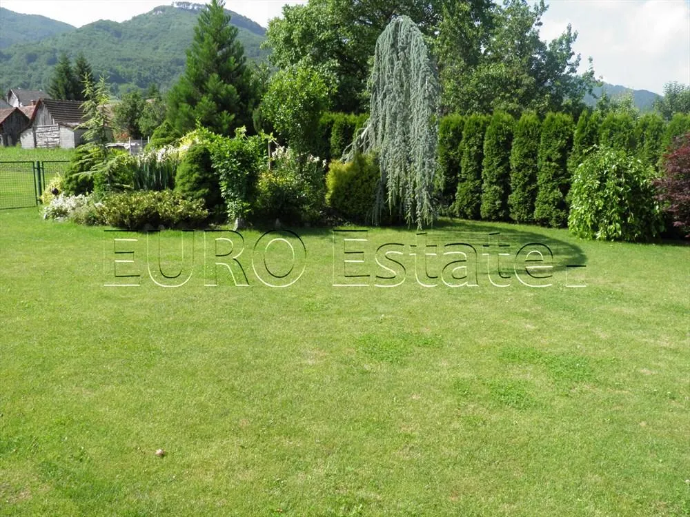 kuća: lepoglava, katnica 250 m2, 4000 m2 uređene okućnice - slika 9