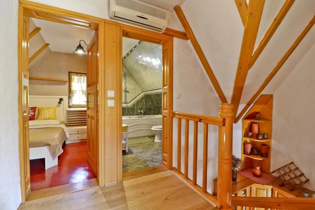 gornja voća: luksuzna kuća za odmor, 200 m2, 3200 m2 okućnice, bazen - slika 30