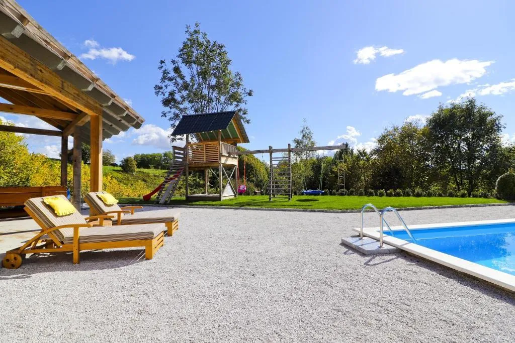 gornja voća: luksuzna kuća za odmor, 200 m2, 3200 m2 okućnice, bazen - slika 5