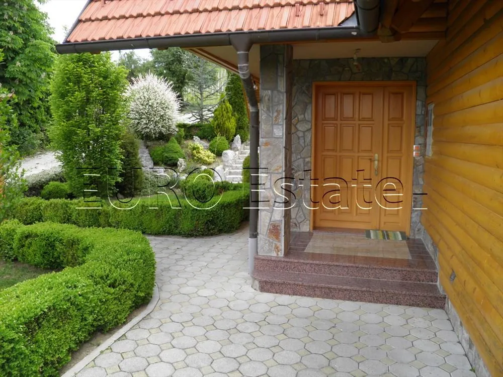 gornja voća: luksuzna kuća za odmor, 200 m2, 3200 m2 okućnice, bazen - slika 11