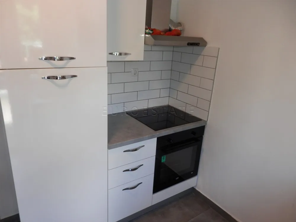 varaždin: renovirana dvojna kuća površine 120 m2, sa dvorištem od 224 m2 - slika 11
