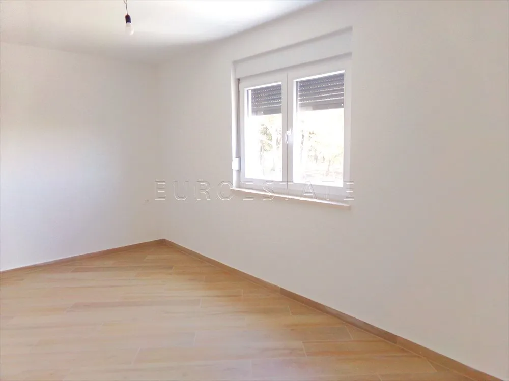 šimuni: dvoetažan apartman sa pogledom na more, 2 parkirna mjesta + dvorište - slika 9