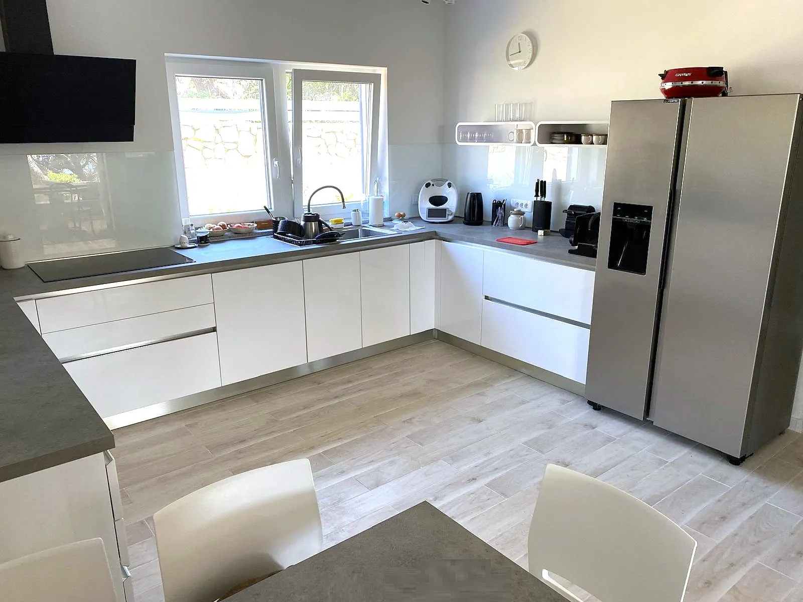 košljun: luksuzna kuća sa dva stana i ukupno 180 m2, 1. red do mora - slika 29