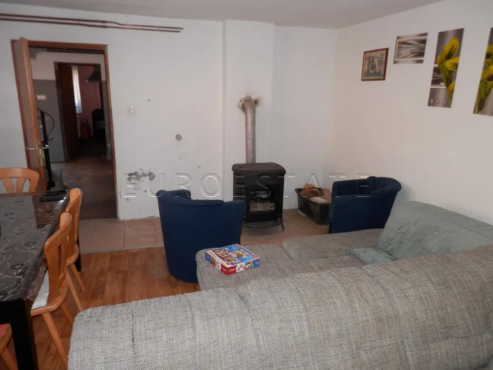 vrbanovec: kuća površine 174 m2 sa okućnicom površine 1975 m2 - slika 12