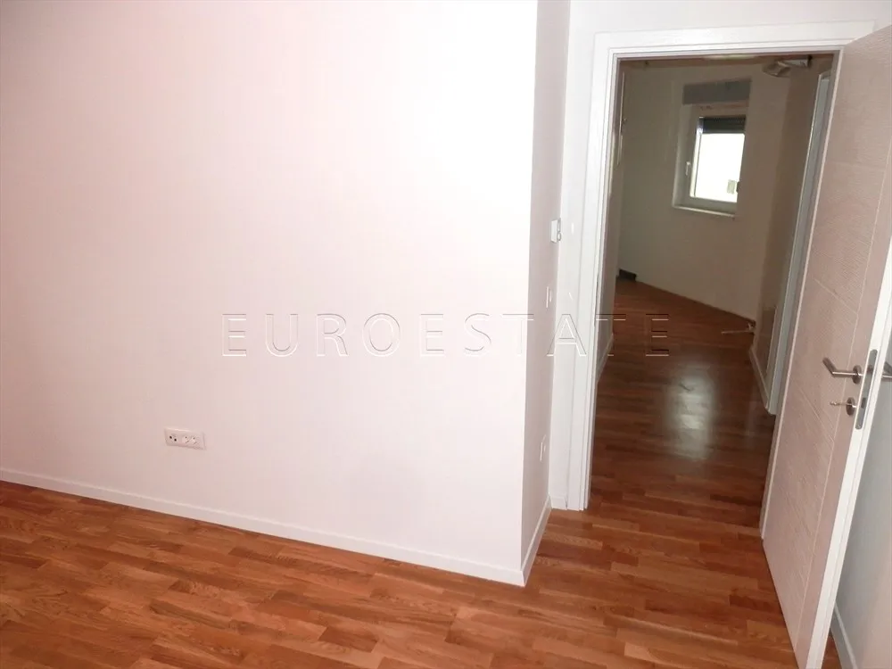 sračinec: dvoetažni 4-sobni stan sa dvorištem i parkiralištem, sveukupne površine 253 m2, novogradnja - slika 22