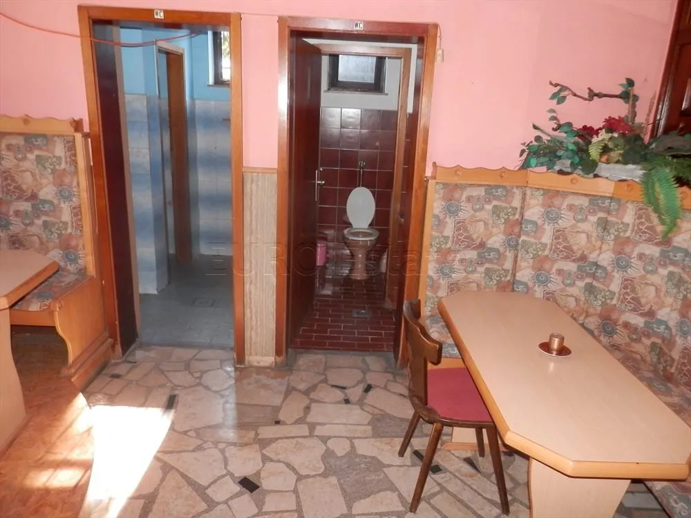 lužan biškupečki: prostrana kuća sa poslovnim prostorom, 470 m2 - slika 13