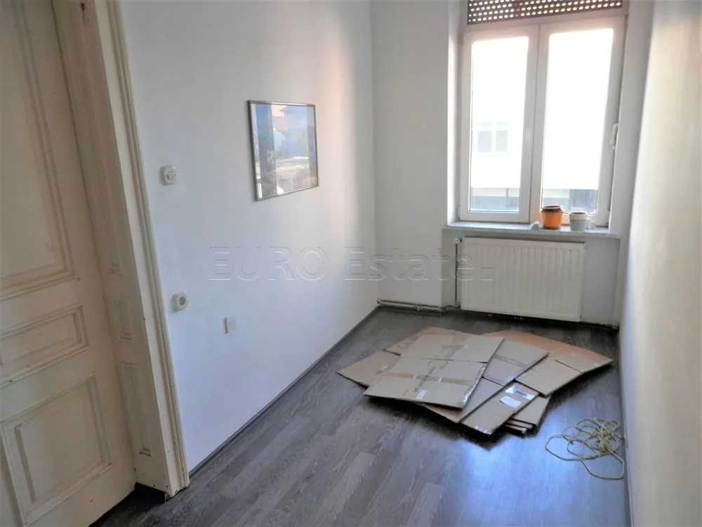 varaždin-gradska jezgra: 5-sobni stan od 180 m2, 1111 eur/m2 - slika 12