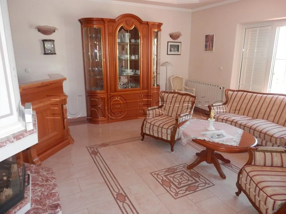 srima; luksuzna višekatnica s 5 apartmana, 30 metara od mora ! - slika 18