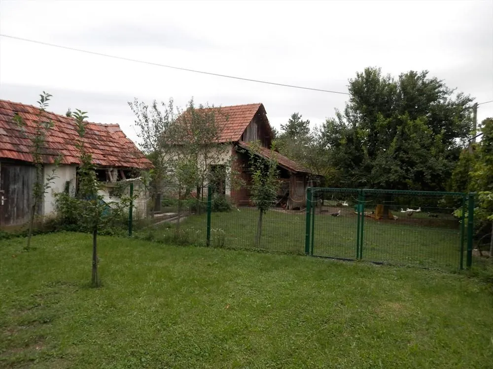 nedelišće-centar: građevinsko zemljište od 1085 m2, sa starom kućom - slika 4