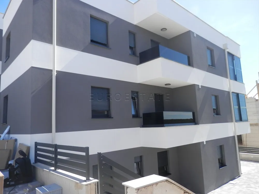 šimuni: nov, 3-sobni apartman + parking i vrt, 95.29 m2 - slika 7