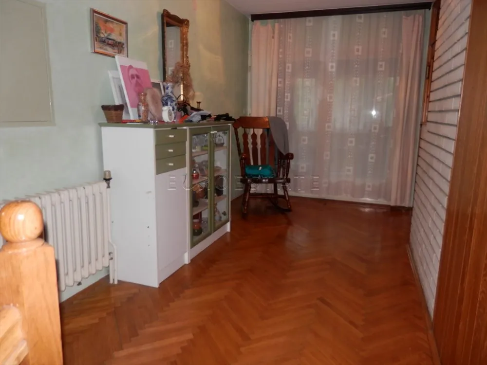 nova ves petrijanečka: kuća od 220 m2 sa gospodarskom zgradom i radionom - slika 8
