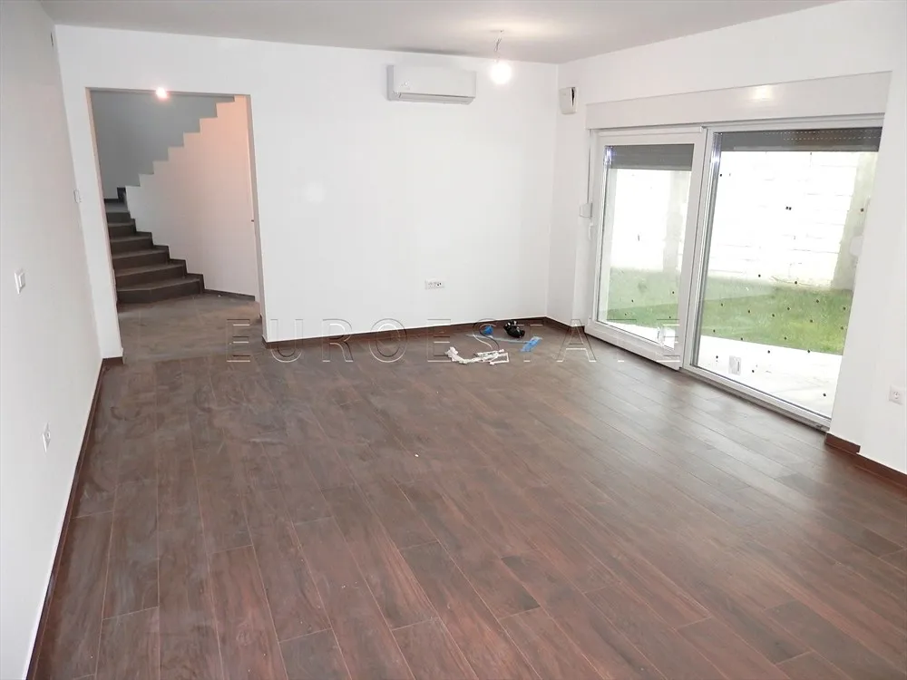 sračinec: dvoetažni 4-sobni stan sa dvorištem i parkiralištem, sveukupne površine 253 m2, novogradnja - slika 10