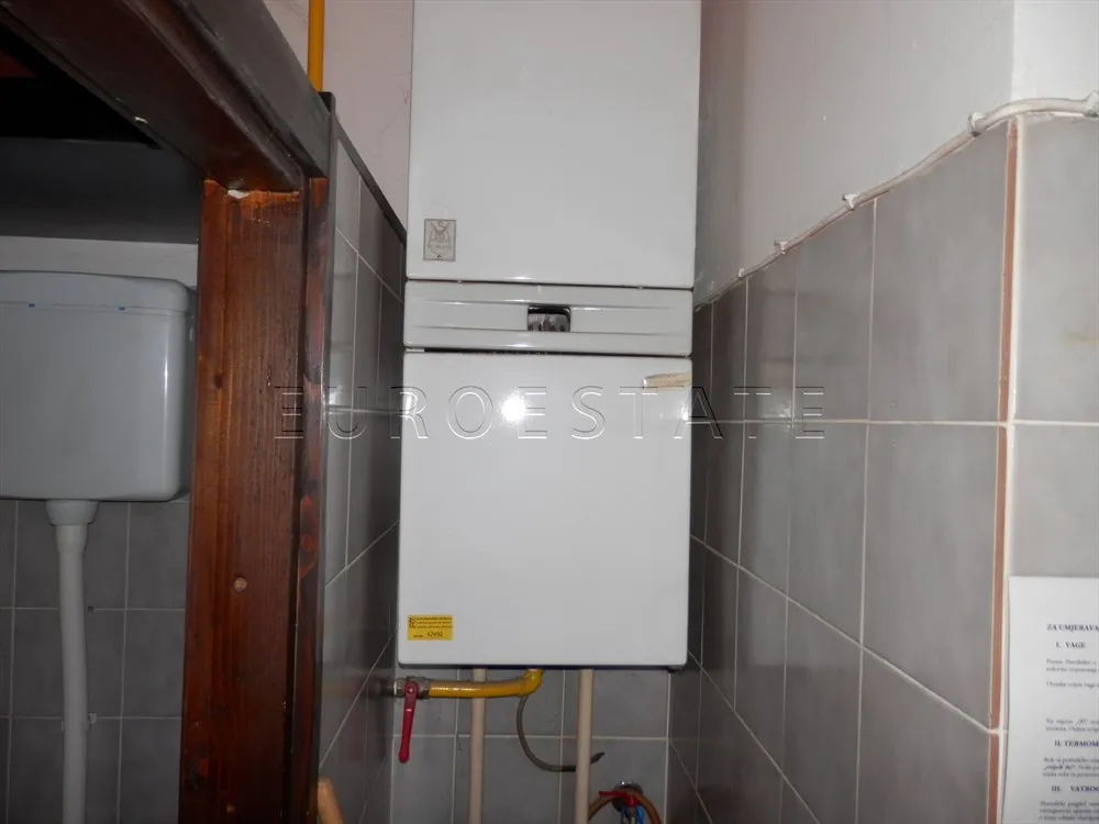 varaždin: poslovni prostor, 45 m2, prizemlje, frekventna lokacija - slika 11