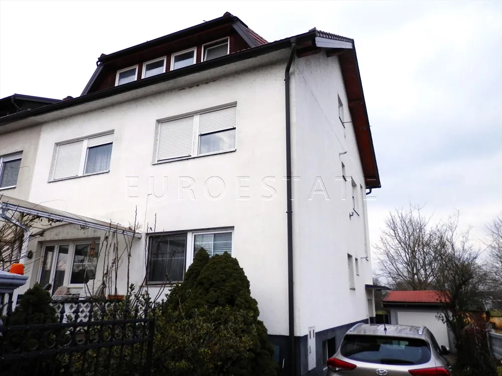 varaždin: prostran trosobni stan sa podrumom, tavanom i garažom, ukupno 154,22 m2 - slika 3