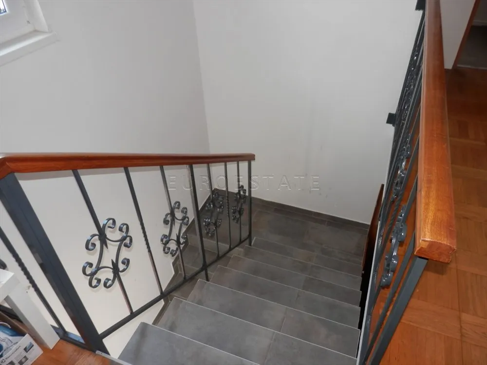 varaždin: renovirana dvojna kuća površine 120 m2, sa dvorištem od 224 m2 - slika 16