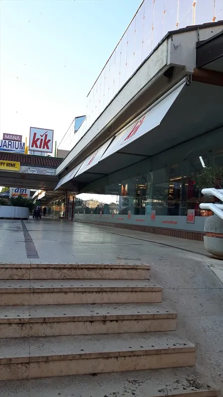 umag: renoviran poslovni prostor za uslužne djelatnosti, 60 m2 - slika 3