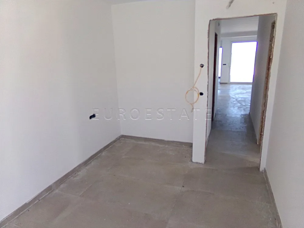 šimuni: nov, 3-sobni stan, prizemlje, neto 107,55 m2, bruto 214,77 m2 - slika 18