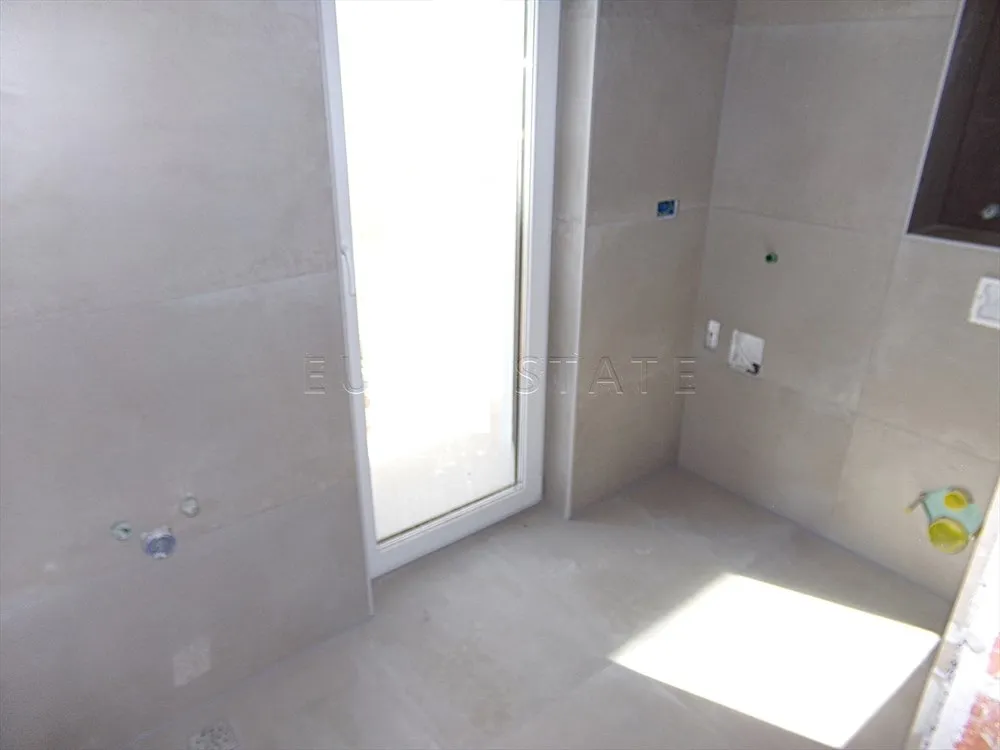 šimuni: nov, 3-sobni stan, prizemlje, neto 116,63 m2, bruto 270,97 m2 - slika 14