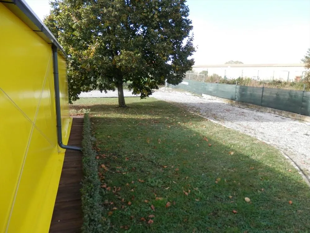 varaždin: poslovna zgrada za razne namjene, 264 m2, parcela 2000 m2 - slika 8