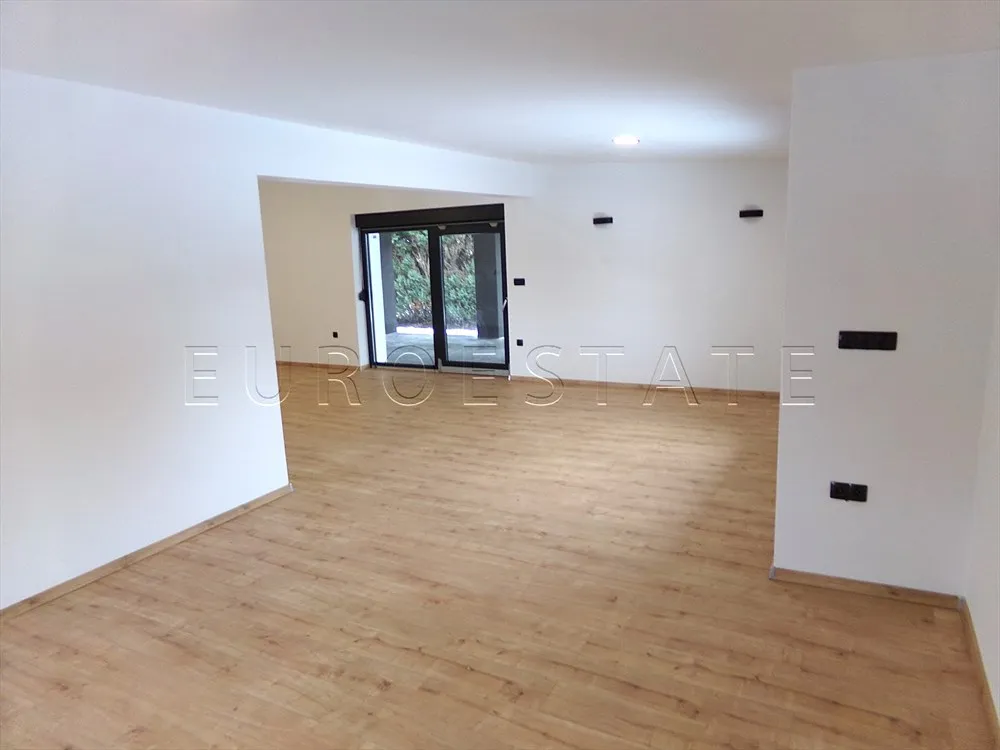 varaždin: novouređena visoka prizemnica od 180 m2 na odličnoj lokaciji, miran kvart - slika 11
