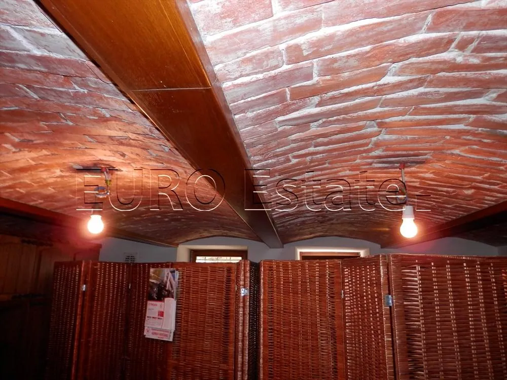renovirana kuća sa tri stana u centru varaždina, ukupno 460 m2 - slika 28