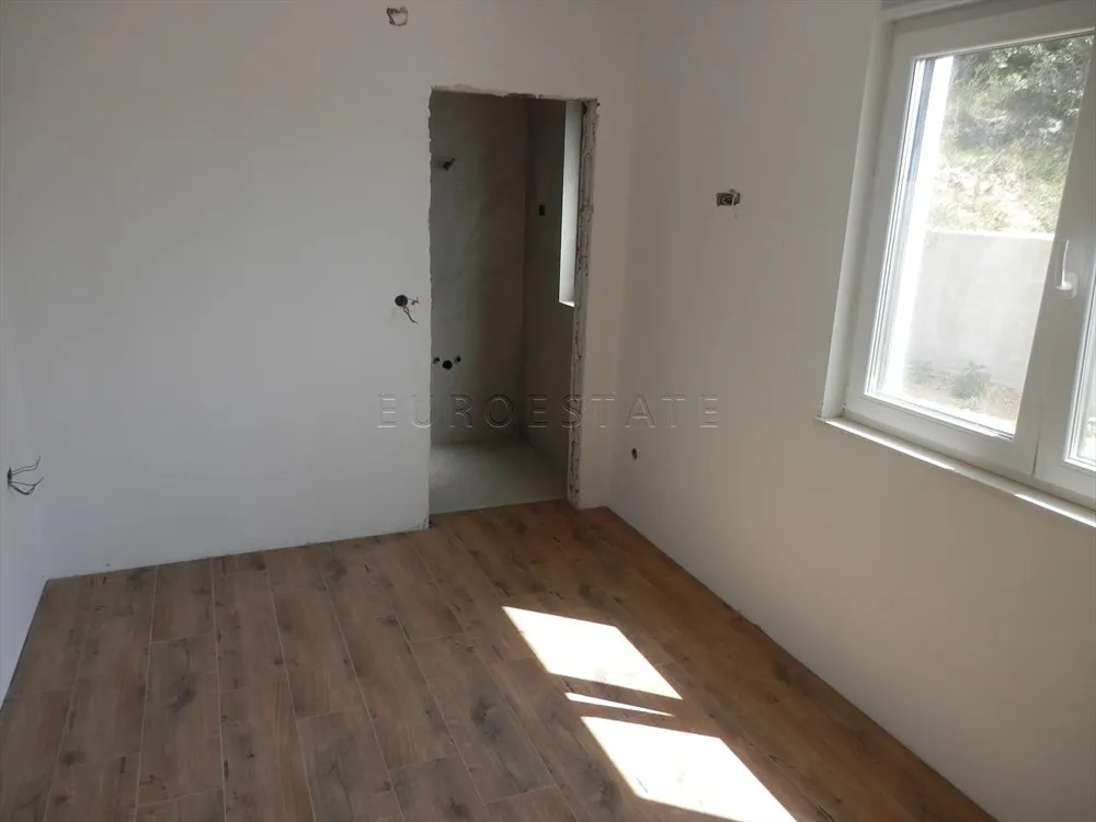 rab: luksuzna kuća površine 160 m2 sa bazenom od 20 m2 - slika 13