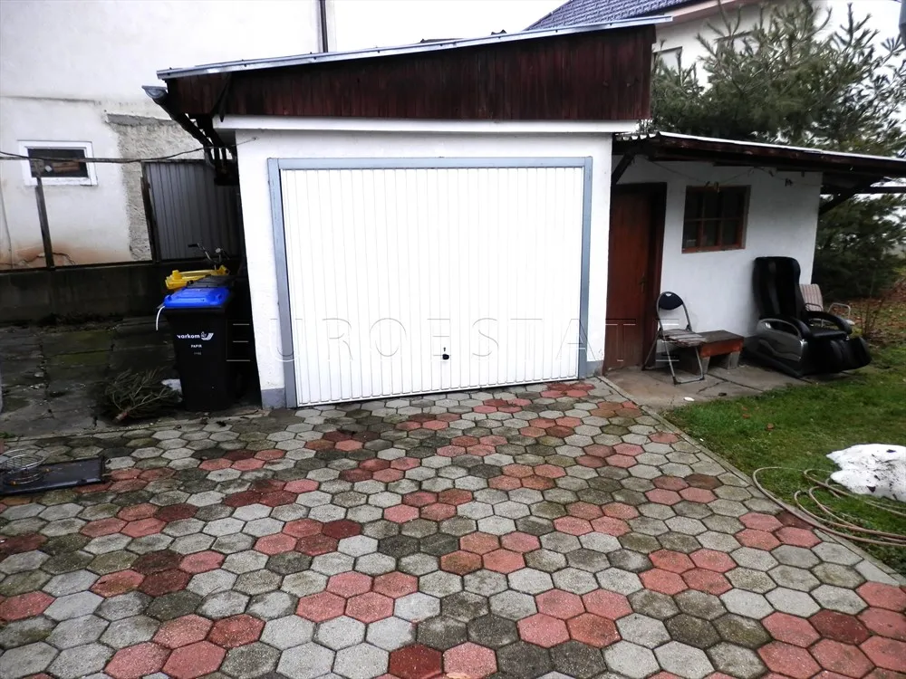 varaždin: prostran trosobni stan sa podrumom, tavanom i garažom, ukupno 154,22 m2 - slika 5